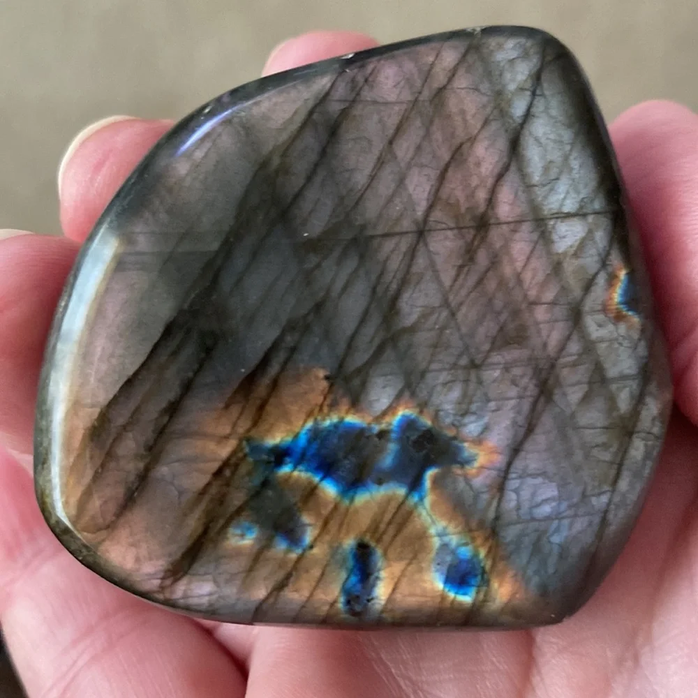 FLASHY LAB. 2” X 2” X 1.25 base. Gorgeous - Picture 17 of 17